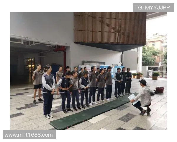 成都攀岩队勇攀高峰的奋斗历程与荣耀时刻全景回顾 成都攀岩队勇攀高峰的奋斗历程与荣耀时刻全景回顾