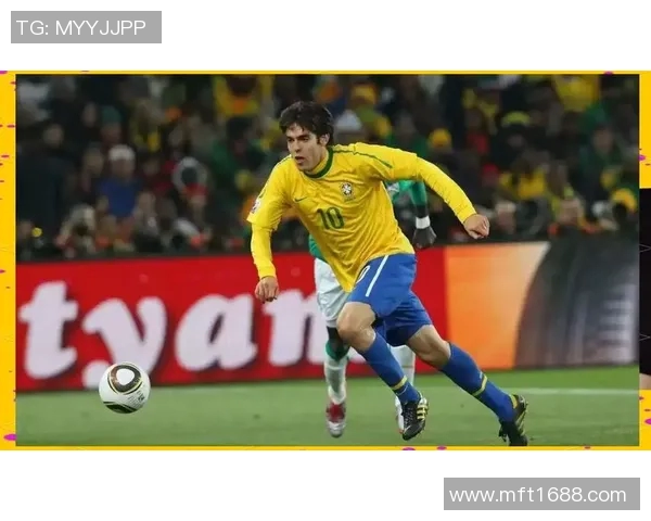 可爱外表与足球才华并存的明星球员们的魅力探秘